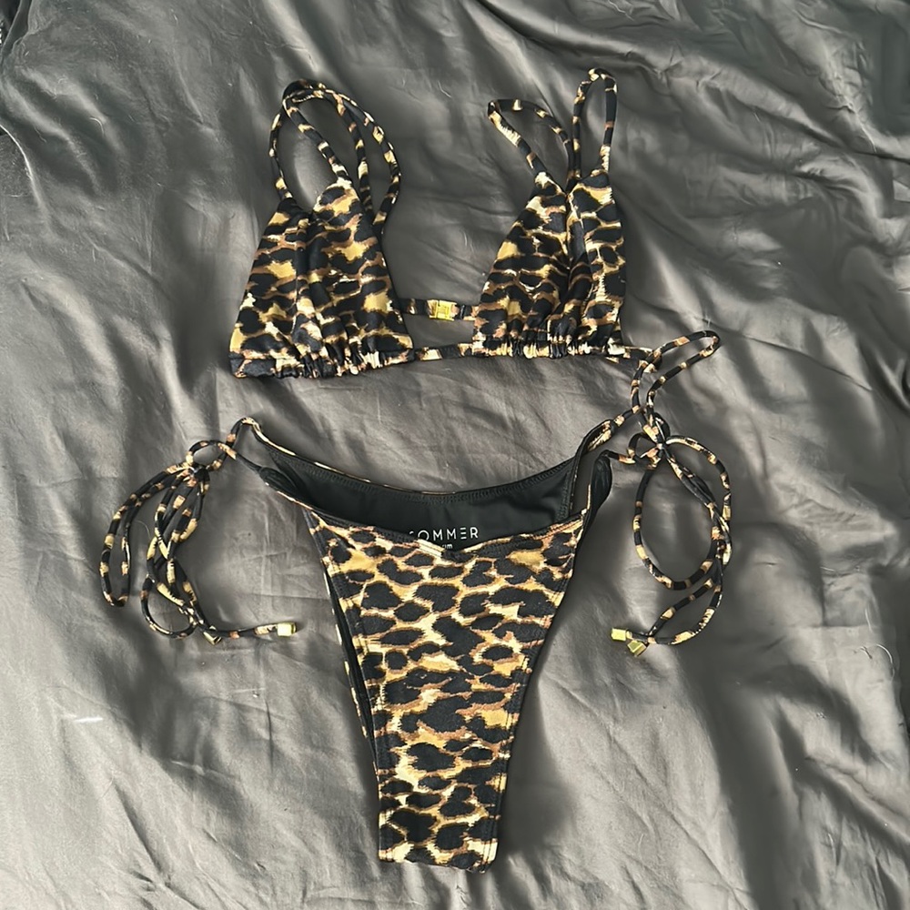Sommer Swim bikini leopard black tan small top medium bottoms